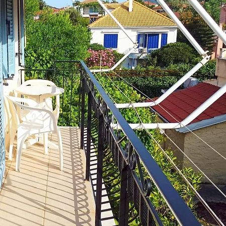 Lourantos Bayside Apartments Вати Экстерьер фото