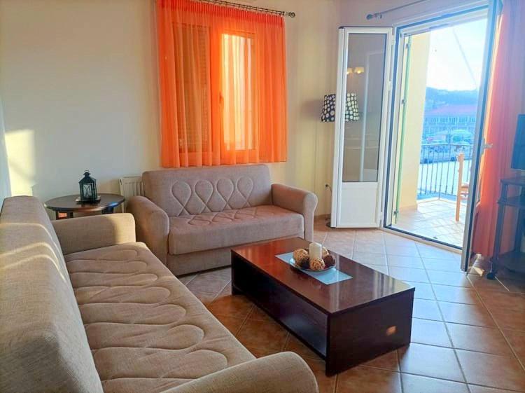 Lourantos Bayside Apartments Вати Экстерьер фото