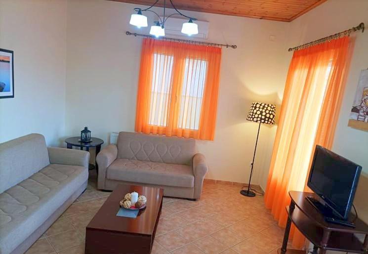 Lourantos Bayside Apartments Вати Экстерьер фото