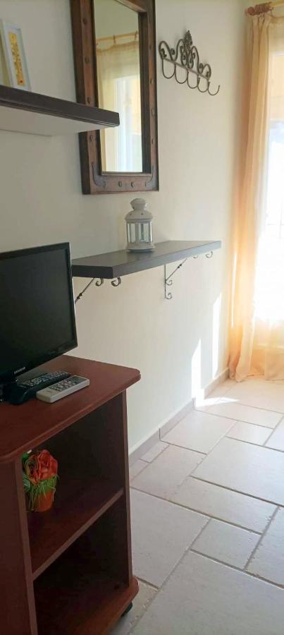 Lourantos Bayside Apartments Вати Экстерьер фото
