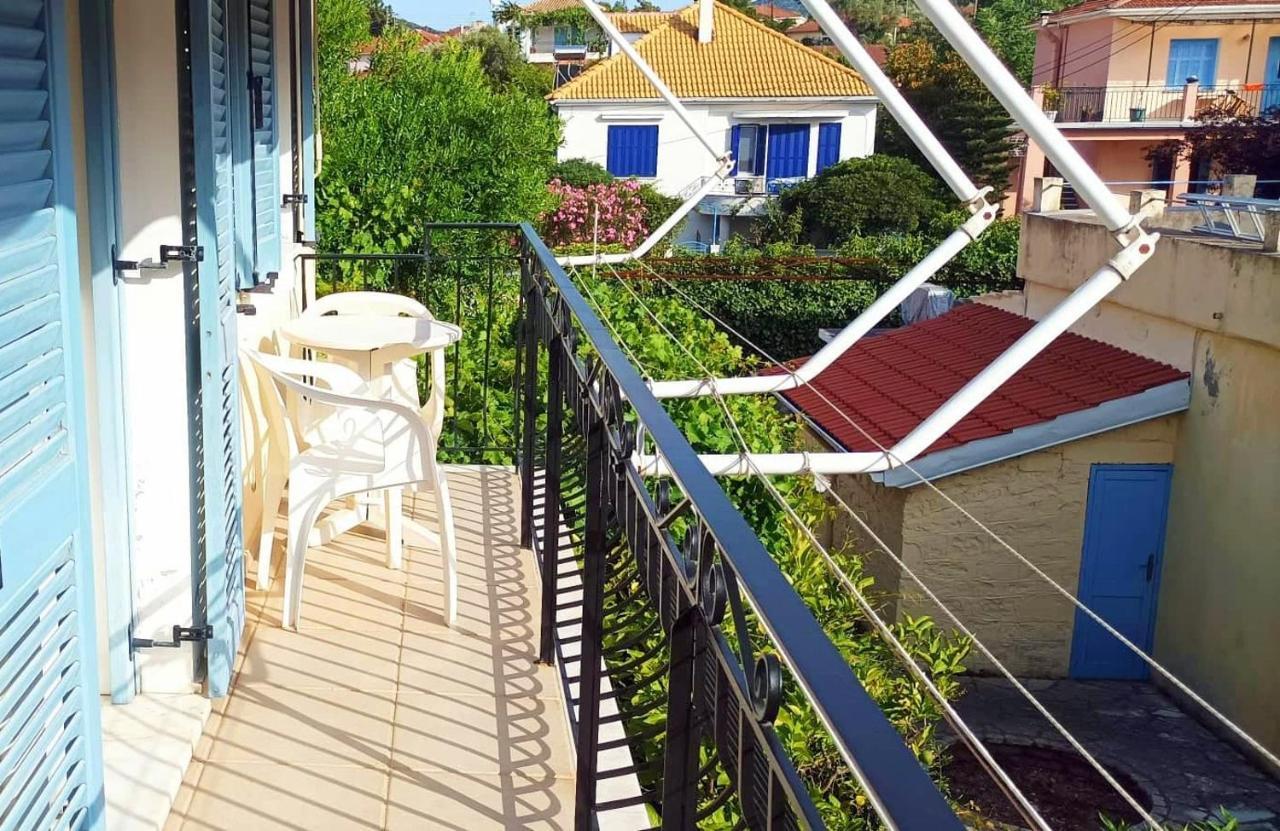 Lourantos Bayside Apartments Вати Экстерьер фото